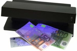 Проверка денег ультрафиолетом, ИК-светом и другие типы детекции валют